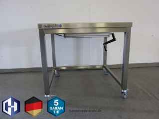 Seitenansicht Edelstahl Tisch mit hydraulischer Höhenverstellung 700 x 700 x 700-1000 mm